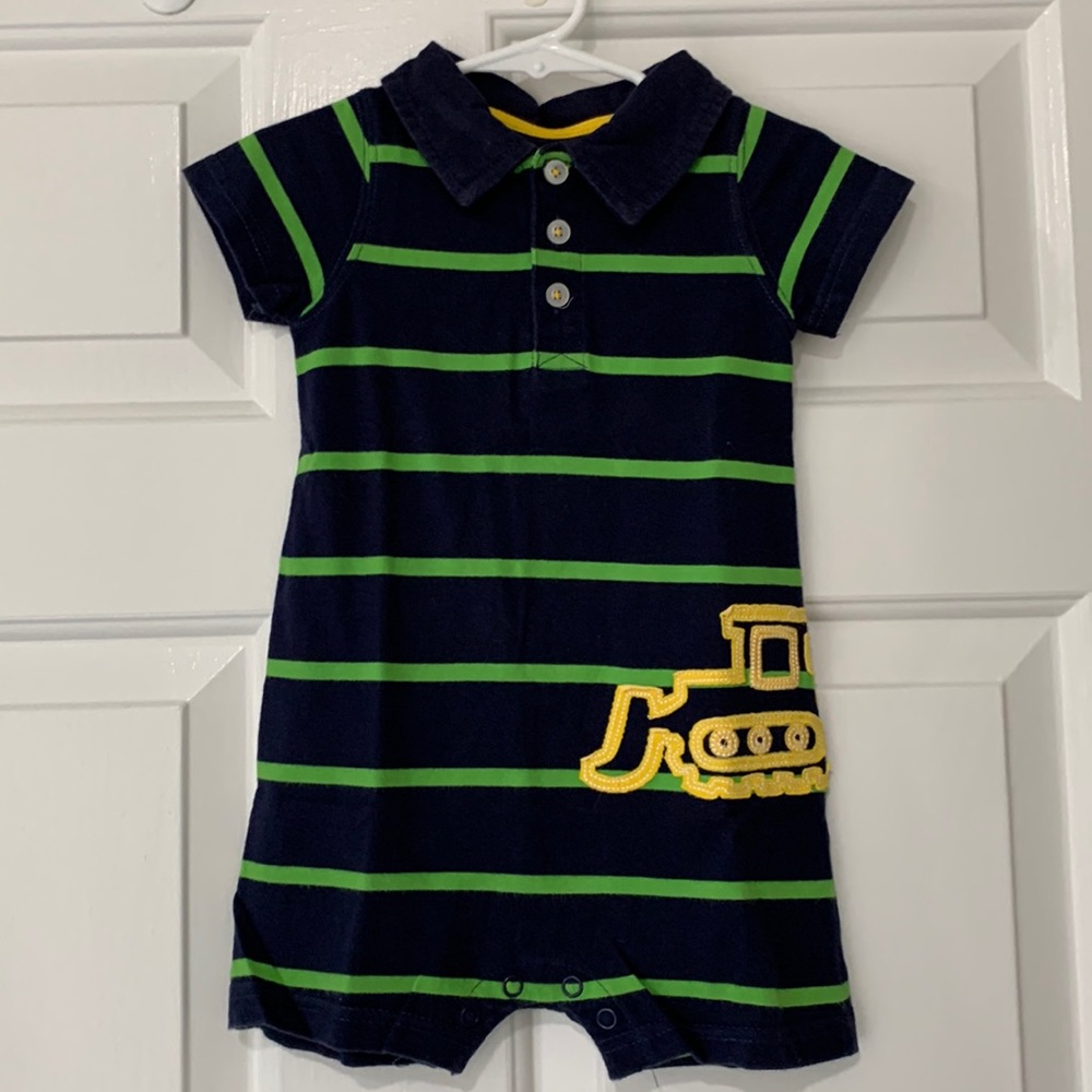 Great Condition Carter’s Onesie